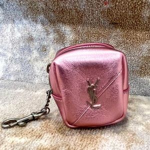 Saint  LAURENT
Crinkled Lame Calfskin Jaime Cube Charm Keychain Violet